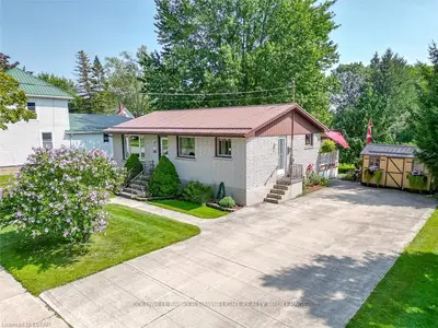 121 GIDLEY Street W, South Huron, ON N0M 1S2