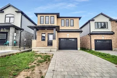 2901 Doyle Drive, London South, On N6m 0g8