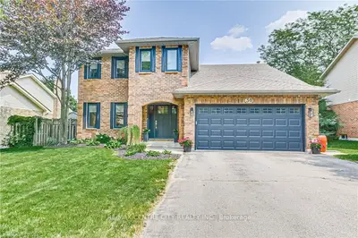 30 Summerdale Crescent, London South, On N6k 4c4