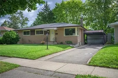 1061 Chippewa Drive, London East, On N5v 2t8