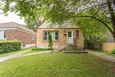 203 Linwood Street, London East, On N5y 1w7