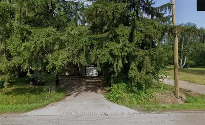 277 FIDDLER'S GREEN Road, Hamilton, ON L9G 1W9