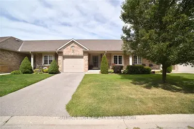 375 Scott Street 13, Strathroy-caradoc, On N7g 4g7