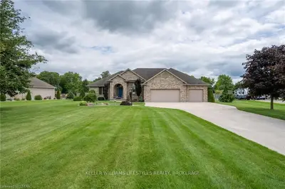 13 Buttery Court, Strathroy-caradoc, On N7g 3h7