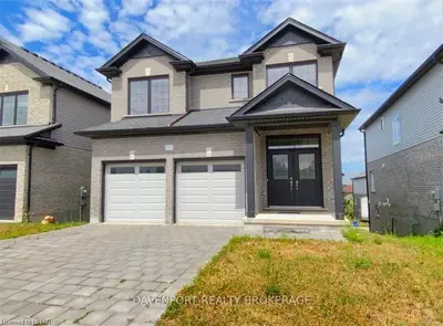 2579 Sheffield Boulevard 21, London South, On N6m 0g4