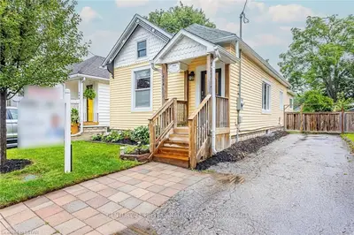 494 Dorinda Street, London East, On N5w 4b4