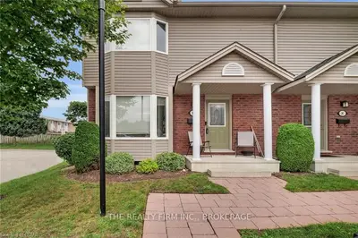 1535 Trossacks Avenue 10, London North, On N5x 4r1
