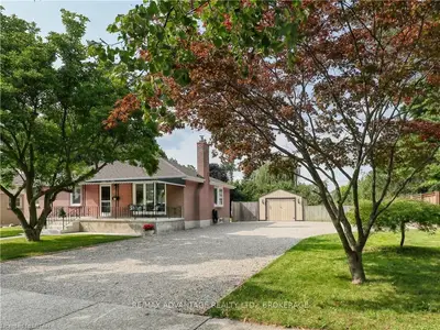 728 Rowntree Avenue, London South, On N6c 2m1