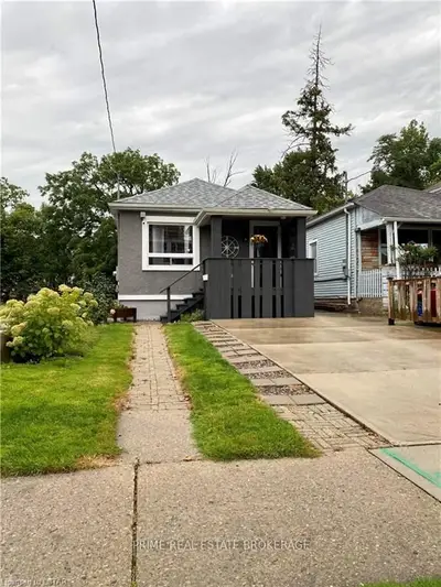 374 Hill Street, London East, On N6b 1e3