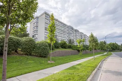 521 Riverside Drive 111, London North, On N6h 5e2