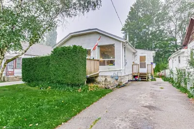 69 Appel Street, London East, On N5y 1r3
