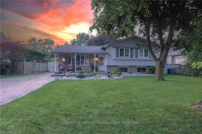 127 St Clair Crescent, London South, On N6j 3v8