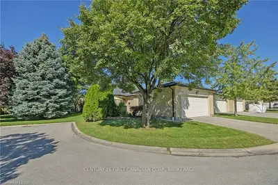 211 Pine Valley Drive 23, London South, On N6j 4w5