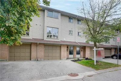 35 Waterman Avenue 70, London South, On N6c 5t7