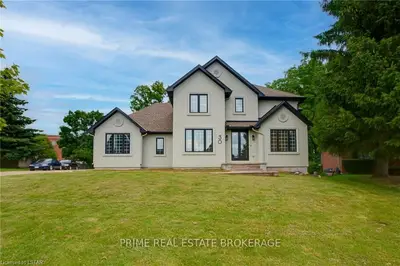 30 Exmoor Place, London North, On N5x 3w2