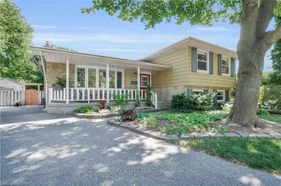 79 HALIBURTON Place, London South, ON N6K 2Z4