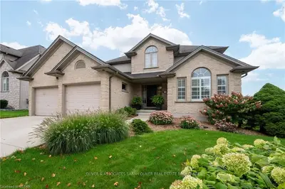 119 OPTIMIST PARK Drive, London South, ON N6K 4M1