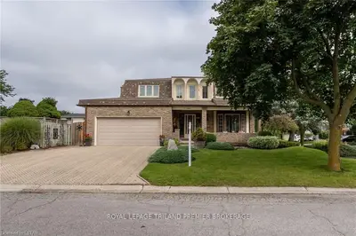 71 PINEGROVE Crescent, London South, ON N6J 3Y8