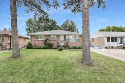 197 Goddard Boulevard, London East, ON N5W 4Z9