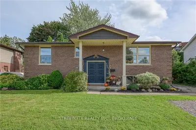 701 GRENFELL Drive, London North, ON N5X 2C4