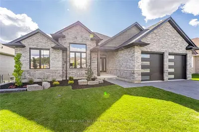 2091 Lockwood Crescent, Strathroy-caradoc, On N0l 1w0