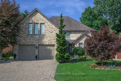 83 ROSE HIP Place, London South, ON N6K 4H4