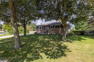 1535 NAIRN Avenue, London East, ON N5V 2P3