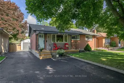 66 IRVING Place, London East, ON N5V 2H7