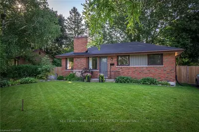 356 TWEEDSMUIR Avenue, London East, ON N5W 1L7