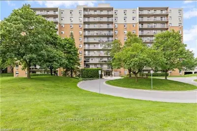 931 WONDERLAND Road S 911, London South, ON N6K 2X6