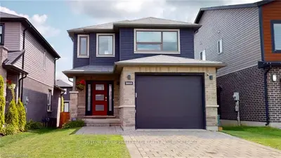 2003 FOXRIDGE Crescent, London North, ON N6G 0L8