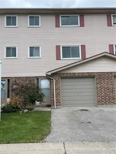 450 POND MILLS Road 21, London South, ON N5Z 4X2