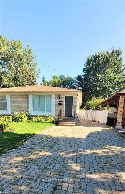 161 Base Line Road W Lower, London South, ON N6J 1V8