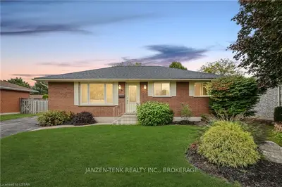 6 Denrich Avenue, Tillsonburg, On N4g 4w2