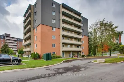 1102 JALNA Boulevard 707, London South, ON N6E 1X8