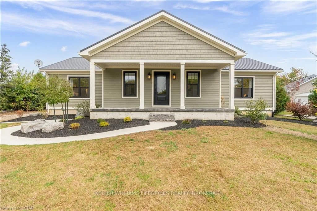 70 YORK Street, Newbury, ON N0L 1Z0
