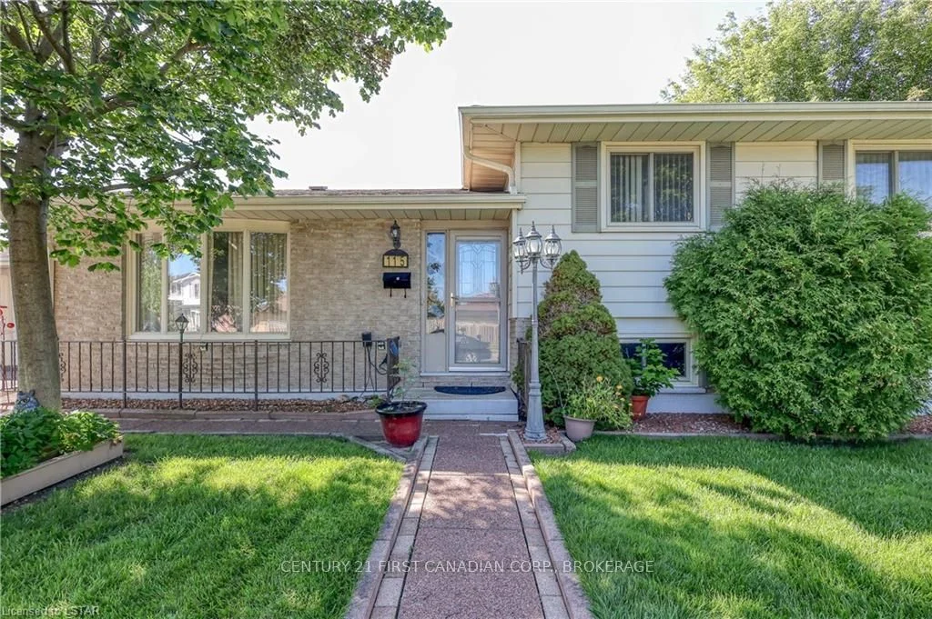 115 CARLYLE Drive, London East, ON N5V 3H7