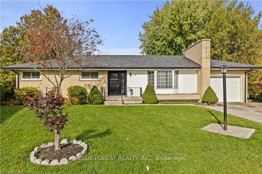 22 EAST AFTON Place, London South, ON N5Z 4A3