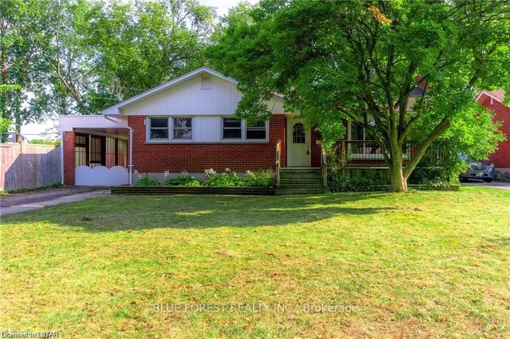374 CAROL Street, London South, ON N6J 1C8