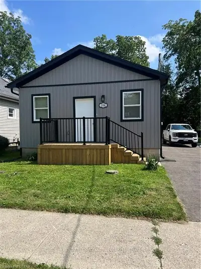 114 PAUL Street, London North, ON N6H 1L2