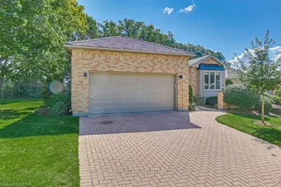 1040 RIVERSIDE Drive 1, London North, ON N6H 5N4