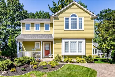 12 Harbour Park Court, Lambton Shores, ON M0M 1T0