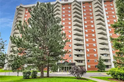 1105 JALNA Boulevard 911, London South, ON N6E 2S9