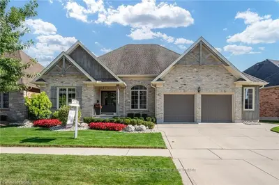 2445 GATENBY Street, London South, ON N6K 0C8