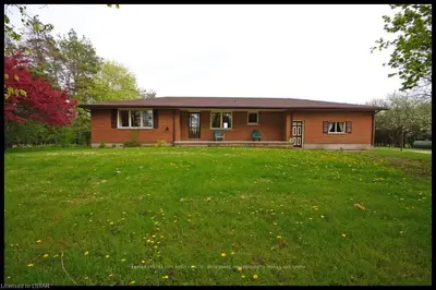 9433 Avro Drive, Strathroy-caradoc, On N0l 1w0