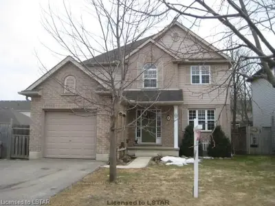 98 Pembers, Woodstock, On, N4s 8z2