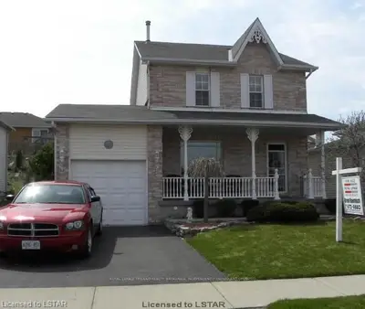 55 Pebble Beach Court, Woodstock, On N4s 8x2