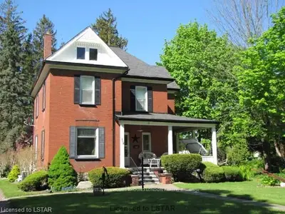 304 Oxford Street, Ingersoll, On N5c 2w1