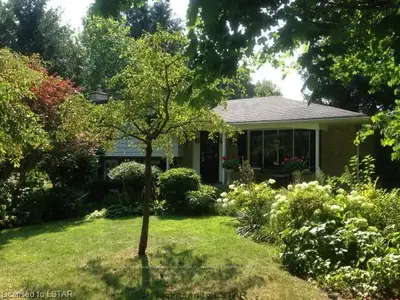 66 South Valerie Street, Central Elgin, On N5r 1a8