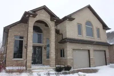 398 South Carriage Way, London North, On N6g 0b2